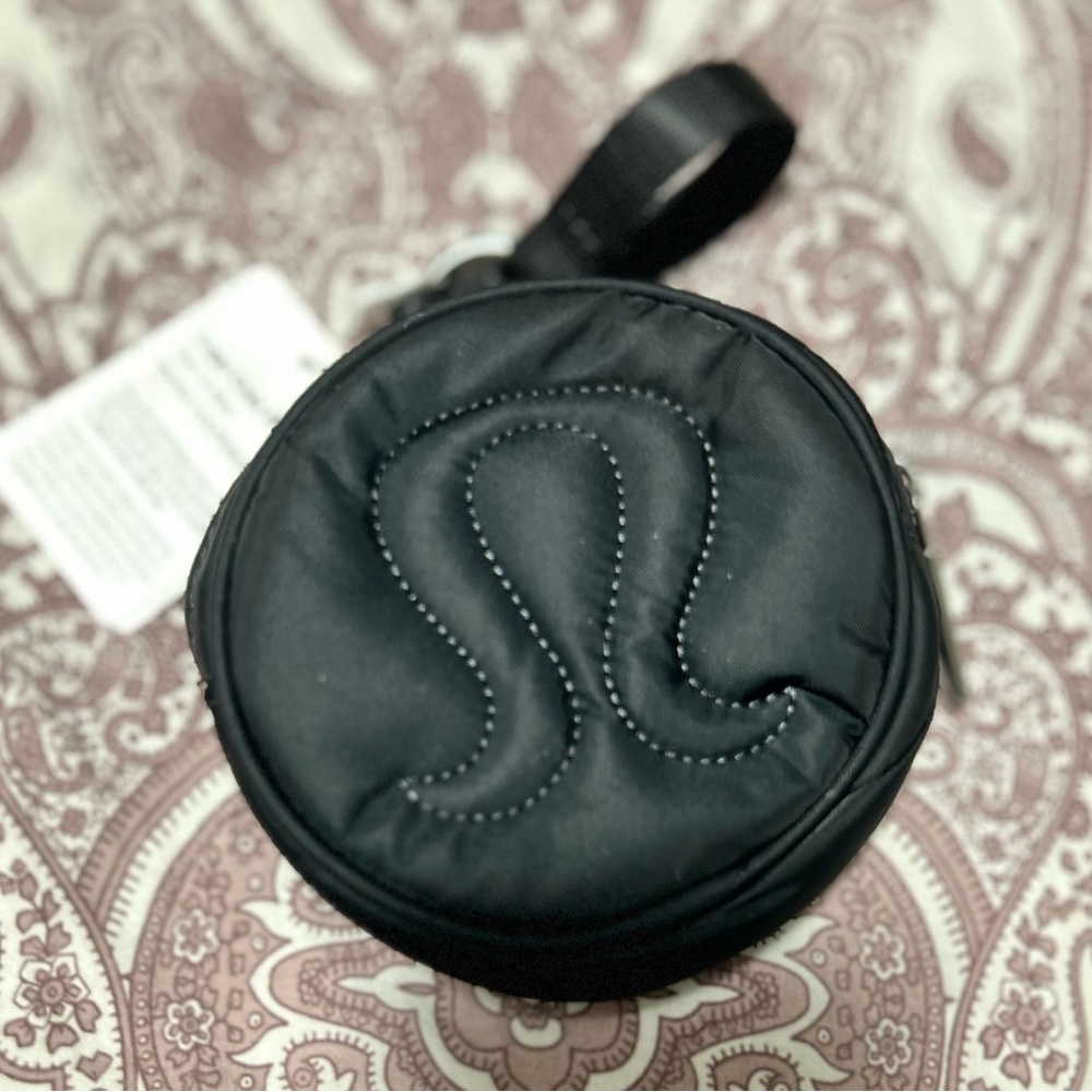 Lululemon Athletica Black Cosmetic Bag with Textured Design